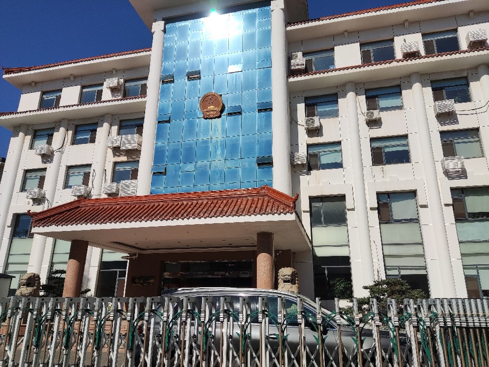 威海市人民检察院用必威betway·精装版YT-TRX04仪器对土壤进行检测